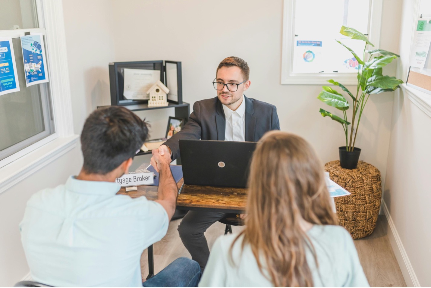 Best Brokers to Sell My Business